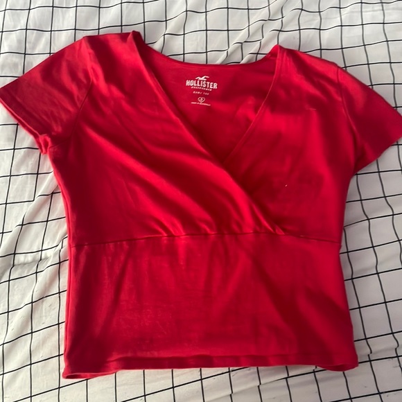 Small holllister top - Picture 1 of 3